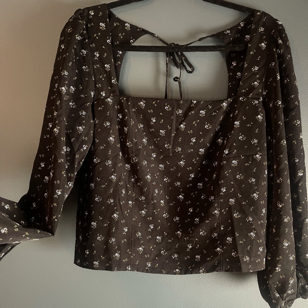 NWT Levi's "The Statement Top"